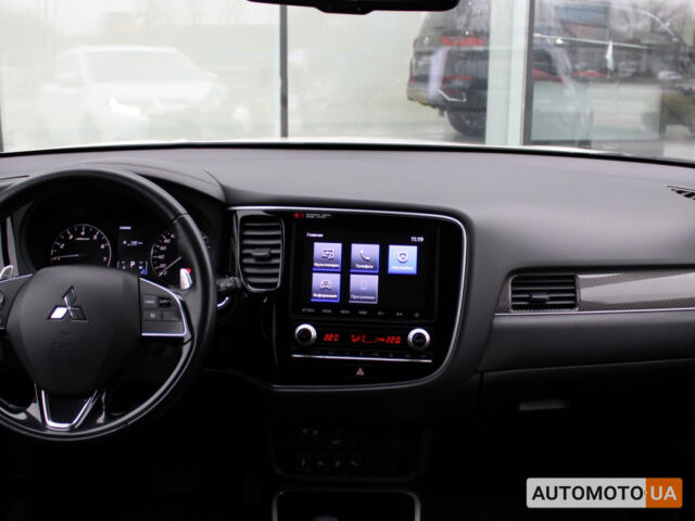 Білий Міцубісі Аутлендер, об'ємом двигуна 24 л та пробігом 56 тис. км за 24134 $, фото 14 на Automoto.ua
