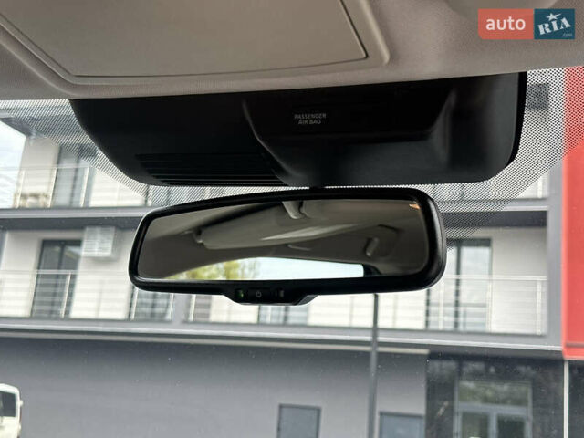 Білий Міцубісі Аутлендер, об'ємом двигуна 2.5 л та пробігом 62 тис. км за 28300 $, фото 61 на Automoto.ua