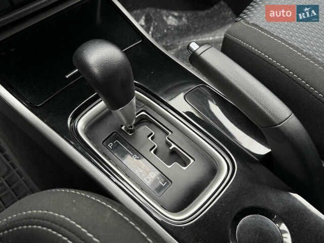 Білий Міцубісі Аутлендер, об'ємом двигуна 2 л та пробігом 63 тис. км за 20800 $, фото 23 на Automoto.ua