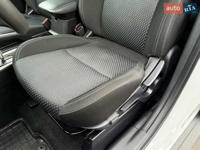 Білий Міцубісі Аутлендер, об'ємом двигуна 2 л та пробігом 63 тис. км за 20800 $, фото 15 на Automoto.ua