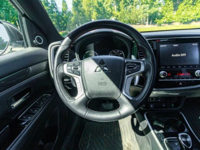 Білий Міцубісі Аутлендер, об'ємом двигуна 2.4 л та пробігом 28 тис. км за 12000 $, фото 9 на Automoto.ua