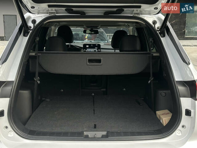 Білий Міцубісі Аутлендер, об'ємом двигуна 2.5 л та пробігом 62 тис. км за 28300 $, фото 31 на Automoto.ua