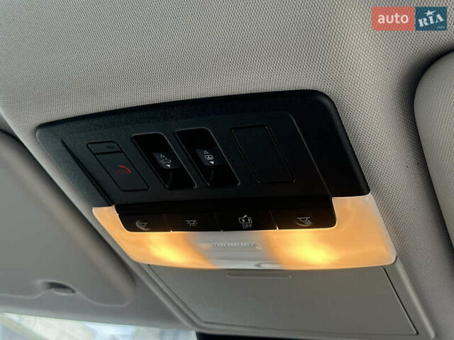 Білий Міцубісі Аутлендер, об'ємом двигуна 2.5 л та пробігом 62 тис. км за 28300 $, фото 59 на Automoto.ua