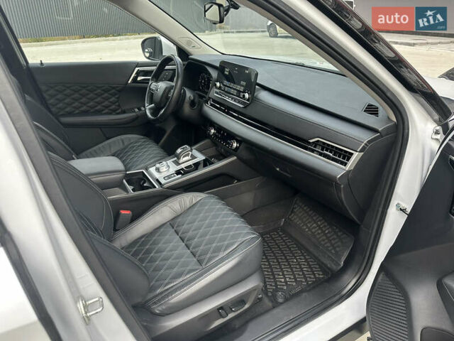 Білий Міцубісі Аутлендер, об'ємом двигуна 2.5 л та пробігом 62 тис. км за 28300 $, фото 23 на Automoto.ua