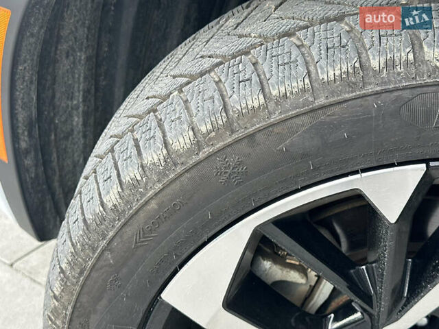 Білий Міцубісі Аутлендер, об'ємом двигуна 2.5 л та пробігом 62 тис. км за 28300 $, фото 49 на Automoto.ua