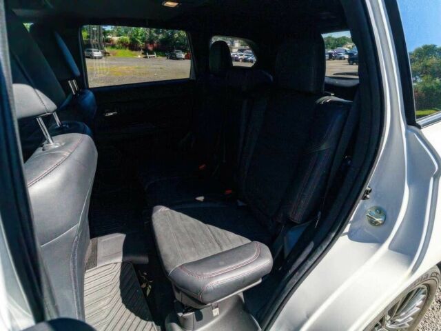 Білий Міцубісі Аутлендер, об'ємом двигуна 2.4 л та пробігом 28 тис. км за 12000 $, фото 12 на Automoto.ua