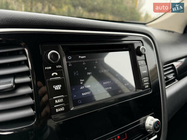 Білий Міцубісі Аутлендер, об'ємом двигуна 2 л та пробігом 63 тис. км за 20800 $, фото 21 на Automoto.ua