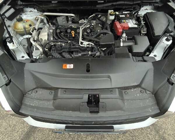 Белый Мицубиси Аутлендер, объемом двигателя 2.49 л и пробегом 913 тыс. км за 26000 $, фото 1 на Automoto.ua