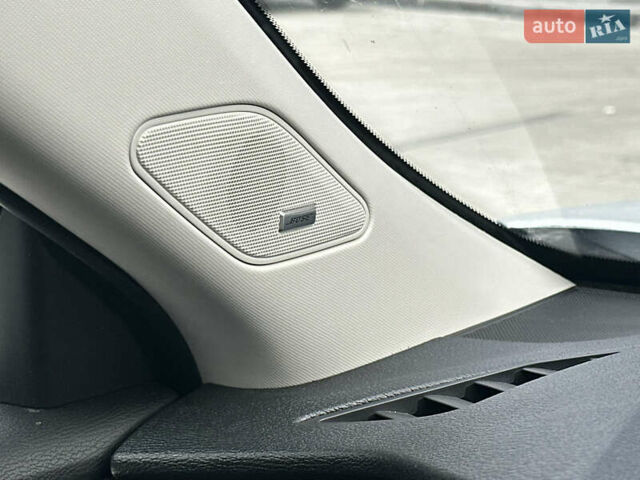 Білий Міцубісі Аутлендер, об'ємом двигуна 2.5 л та пробігом 62 тис. км за 28300 $, фото 13 на Automoto.ua