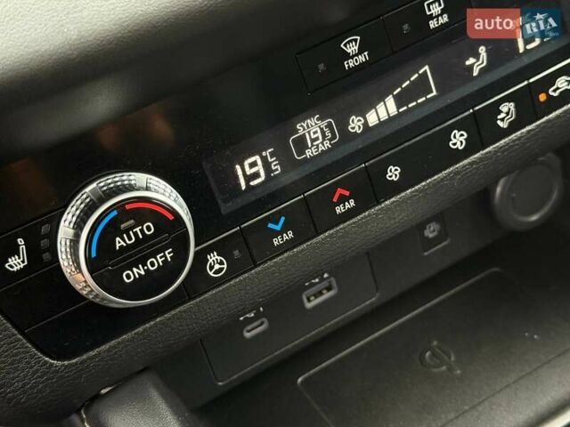 Білий Міцубісі Аутлендер, об'ємом двигуна 2.49 л та пробігом 70 тис. км за 25000 $, фото 52 на Automoto.ua