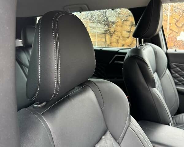 Білий Міцубісі Аутлендер, об'ємом двигуна 2.49 л та пробігом 22 тис. км за 26500 $, фото 6 на Automoto.ua