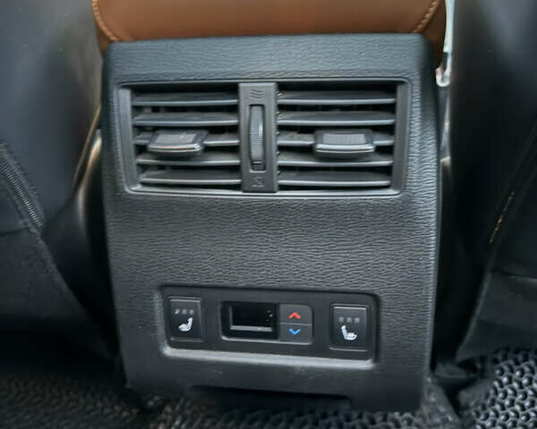 Мицубиси Аутлендер 2022 в Днепре (Днепропетровске) на Automoto.ua Белый Мицубиси Аутлендер, объемом двигателя 2.36 л и пробегом 44 тыс. км за 37300 $, фото 19 на Automoto.ua