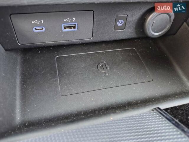 Белый Мицубиси Аутлендер, объемом двигателя 2.36 л и пробегом 43 тыс. км за 34300 $, фото 77 на Automoto.ua