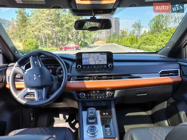 Белый Мицубиси Аутлендер, объемом двигателя 2.36 л и пробегом 43 тыс. км за 34300 $, фото 79 на Automoto.ua