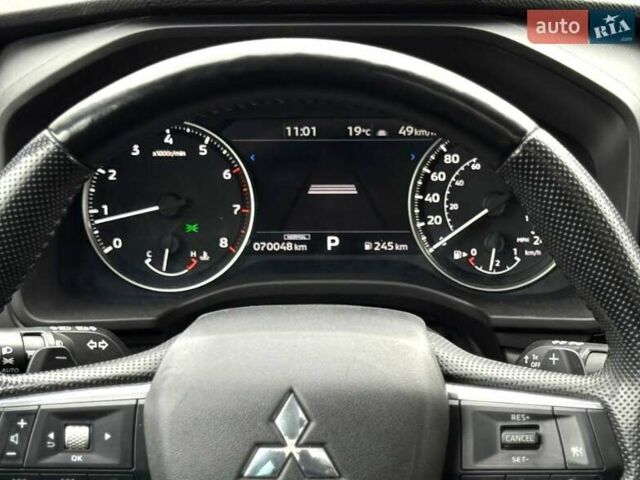 Белый Мицубиси Аутлендер, объемом двигателя 2.49 л и пробегом 70 тыс. км за 25500 $, фото 52 на Automoto.ua