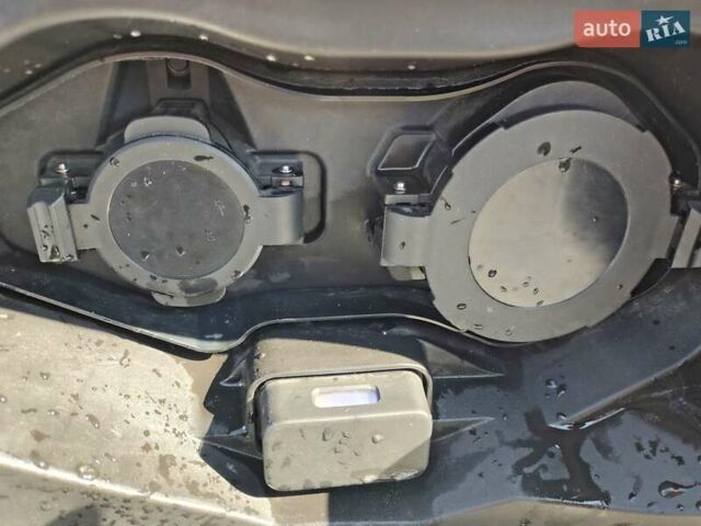 Белый Мицубиси Аутлендер, объемом двигателя 2.36 л и пробегом 43 тыс. км за 34300 $, фото 61 на Automoto.ua