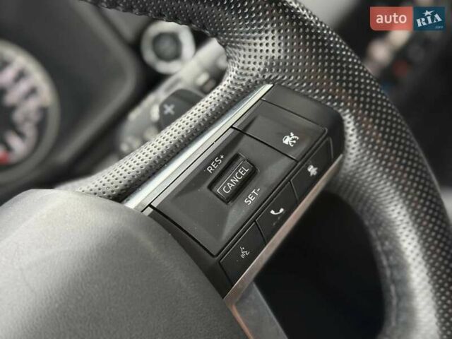Білий Міцубісі Аутлендер, об'ємом двигуна 2.49 л та пробігом 70 тис. км за 25000 $, фото 40 на Automoto.ua