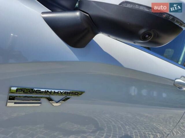 Белый Мицубиси Аутлендер, объемом двигателя 2.36 л и пробегом 43 тыс. км за 34300 $, фото 22 на Automoto.ua