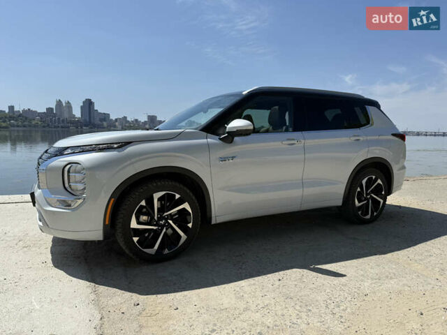 Мицубиси Аутлендер 2022 в Днепре (Днепропетровске) на Automoto.ua Белый Мицубиси Аутлендер, объемом двигателя 2.36 л и пробегом 44 тыс. км за 37300 $, фото 1 на Automoto.ua