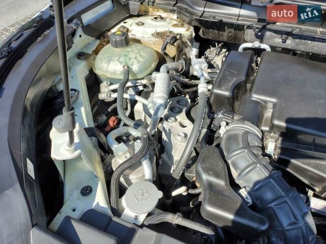 Белый Мицубиси Аутлендер, объемом двигателя 2.36 л и пробегом 43 тыс. км за 34300 $, фото 35 на Automoto.ua