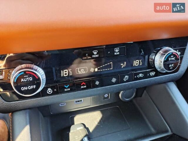 Белый Мицубиси Аутлендер, объемом двигателя 2.36 л и пробегом 43 тыс. км за 34300 $, фото 76 на Automoto.ua