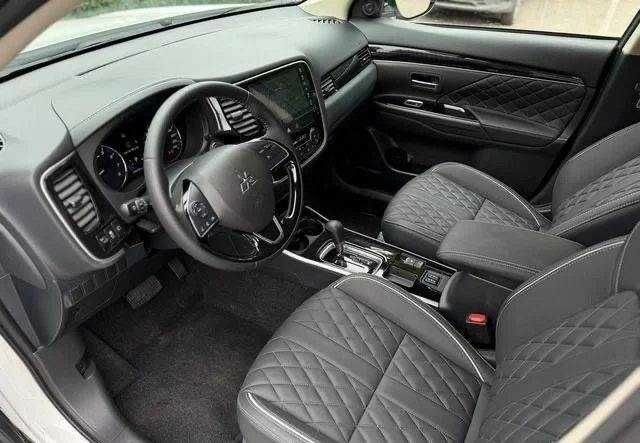 Міцубісі Аутлендер 2022 у Одесі на Automoto.ua Білий Міцубісі Аутлендер, об'ємом двигуна 0 л та пробігом 21 тис. км за 22000 $, фото 19 на Automoto.ua