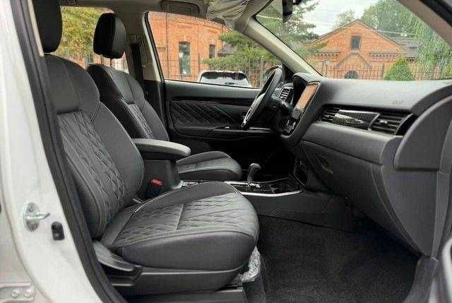 Міцубісі Аутлендер 2022 у Одесі на Automoto.ua Білий Міцубісі Аутлендер, об'ємом двигуна 0 л та пробігом 21 тис. км за 22000 $, фото 22 на Automoto.ua