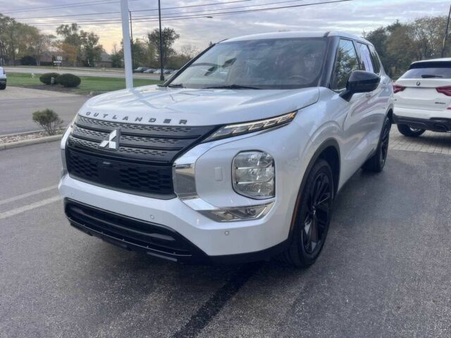 Білий Міцубісі Аутлендер, об'ємом двигуна 2.5 л та пробігом 24 тис. км за 26400 $, фото 1 на Automoto.ua