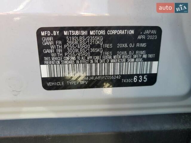 Белый Мицубиси Аутлендер, объемом двигателя 2.49 л и пробегом 43 тыс. км за 14318 $, фото 12 на Automoto.ua