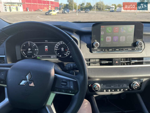 Белый Мицубиси Аутлендер, объемом двигателя 2.36 л и пробегом 33 тыс. км за 36500 $, фото 19 на Automoto.ua