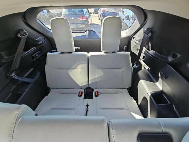 Белый Мицубиси Аутлендер, объемом двигателя 0 л и пробегом 48 тыс. км за 25300 $, фото 9 на Automoto.ua