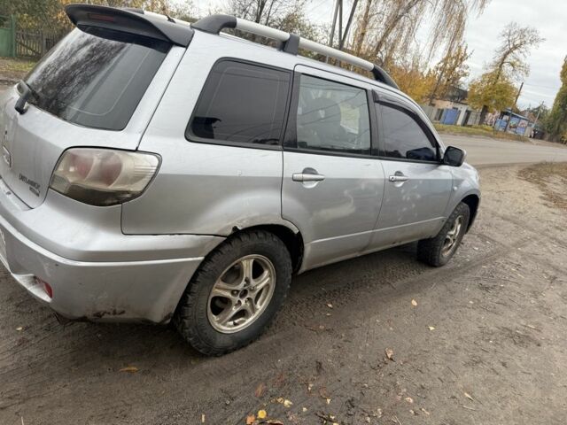 Бежевий Міцубісі Аутлендер, об'ємом двигуна 2 л та пробігом 500 тис. км за 2200 $, фото 2 на Automoto.ua