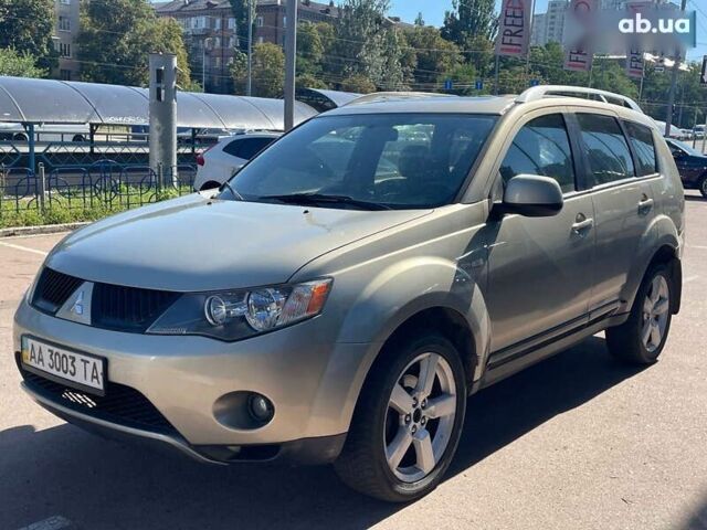 Мицубиси Аутлендер 2007 в Киеве на Automoto.ua Бежевый Мицубиси Аутлендер, объемом двигателя 3 л и пробегом 358 тыс. км за 9900 $, фото 1 на Automoto.ua