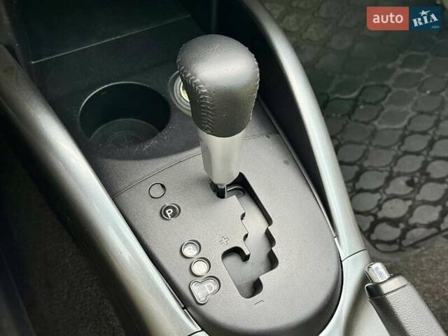 Бежевый Мицубиси Аутлендер, объемом двигателя 3 л и пробегом 210 тыс. км за 9000 $, фото 18 на Automoto.ua