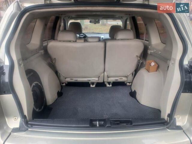 Бежевий Міцубісі Аутлендер, об'ємом двигуна 3 л та пробігом 245 тис. км за 8600 $, фото 8 на Automoto.ua
