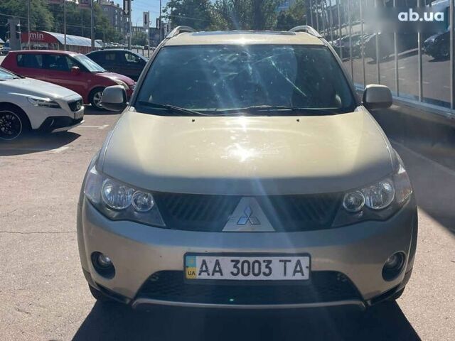 Мицубиси Аутлендер 2007 в Киеве на Automoto.ua Бежевый Мицубиси Аутлендер, объемом двигателя 3 л и пробегом 358 тыс. км за 9900 $, фото 3 на Automoto.ua