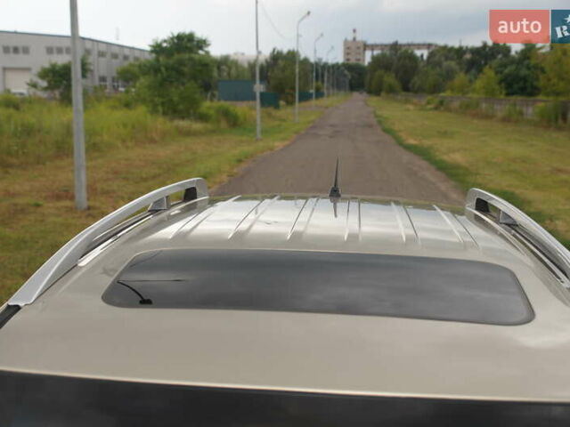 Бежевий Міцубісі Аутлендер, об'ємом двигуна 2.36 л та пробігом 207 тис. км за 10800 $, фото 65 на Automoto.ua