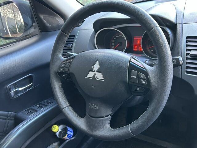 Бежевый Мицубиси Аутлендер, объемом двигателя 2.4 л и пробегом 226 тыс. км за 8999 $, фото 21 на Automoto.ua