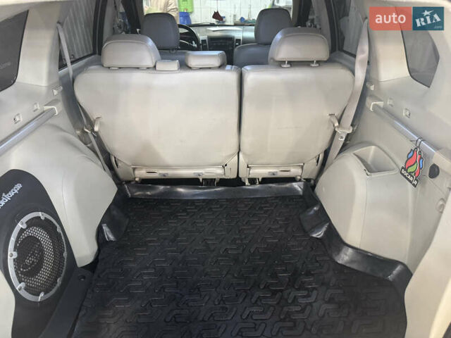 Бежевый Мицубиси Аутлендер, объемом двигателя 3 л и пробегом 223 тыс. км за 10000 $, фото 10 на Automoto.ua