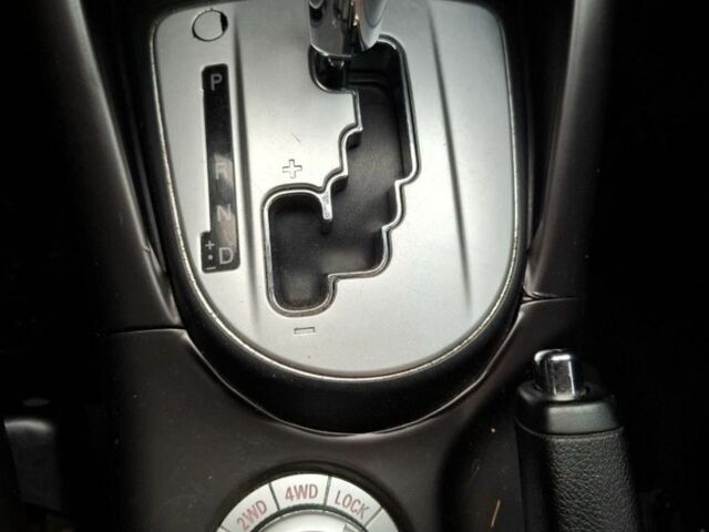 Бежевий Міцубісі Аутлендер, об'ємом двигуна 3 л та пробігом 266 тис. км за 8500 $, фото 10 на Automoto.ua