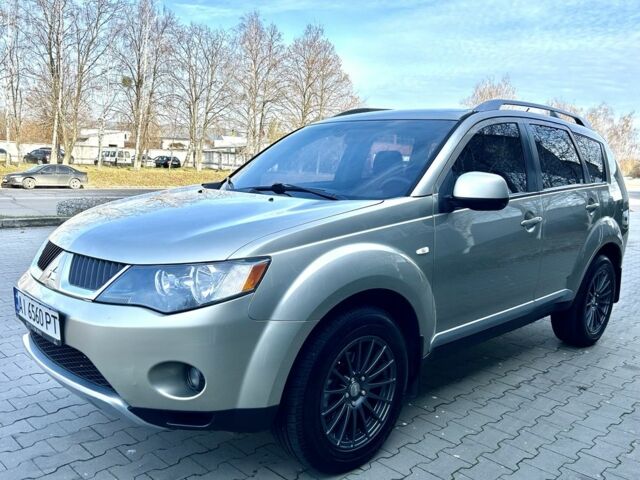 Бежевый Мицубиси Аутлендер, объемом двигателя 2.4 л и пробегом 226 тыс. км за 8999 $, фото 6 на Automoto.ua