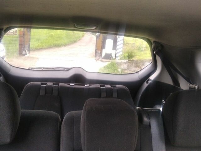 Бежевый Мицубиси Аутлендер, объемом двигателя 2 л и пробегом 330 тыс. км за 7700 $, фото 7 на Automoto.ua