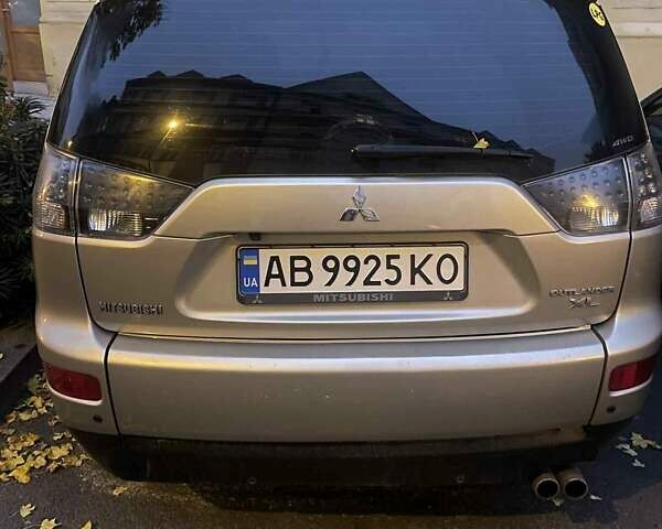 Бежевий Міцубісі Аутлендер, об'ємом двигуна 3 л та пробігом 195 тис. км за 8750 $, фото 4 на Automoto.ua