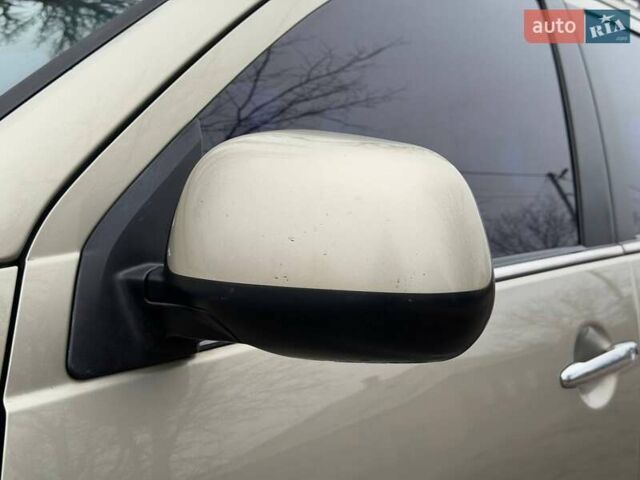 Бежевый Мицубиси Аутлендер, объемом двигателя 3 л и пробегом 178 тыс. км за 9450 $, фото 7 на Automoto.ua