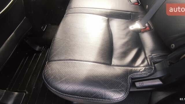 Бежевый Мицубиси Аутлендер, объемом двигателя 2.36 л и пробегом 200 тыс. км за 8300 $, фото 31 на Automoto.ua