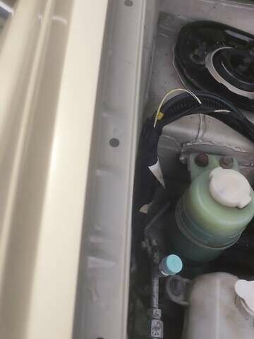 Бежевый Мицубиси Аутлендер, объемом двигателя 2.36 л и пробегом 200 тыс. км за 8300 $, фото 52 на Automoto.ua