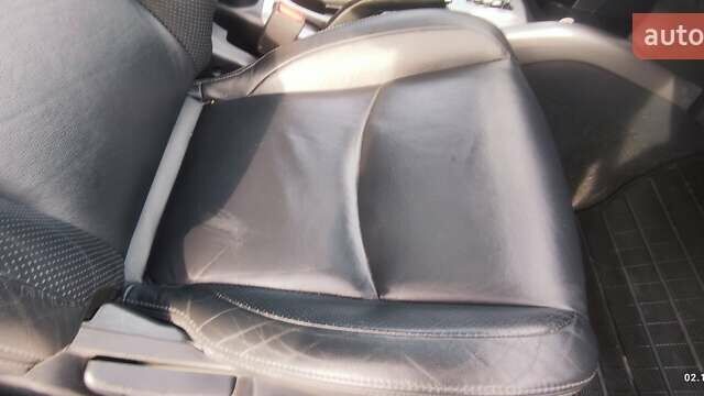 Бежевый Мицубиси Аутлендер, объемом двигателя 2.36 л и пробегом 200 тыс. км за 8300 $, фото 38 на Automoto.ua