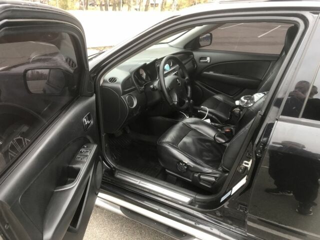 Чорний Міцубісі Аутлендер, об'ємом двигуна 2.4 л та пробігом 314 тис. км за 5000 $, фото 4 на Automoto.ua