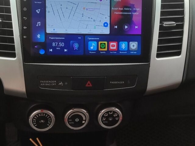 Чорний Міцубісі Аутлендер, об'ємом двигуна 2.4 л та пробігом 180 тис. км за 9000 $, фото 7 на Automoto.ua