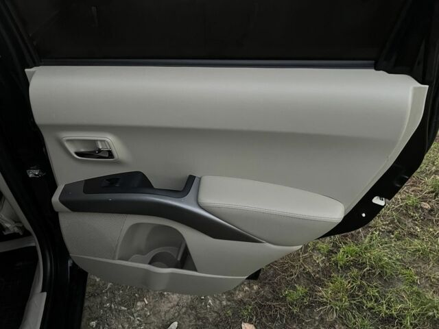 Черный Мицубиси Аутлендер, объемом двигателя 2.2 л и пробегом 238 тыс. км за 9700 $, фото 15 на Automoto.ua